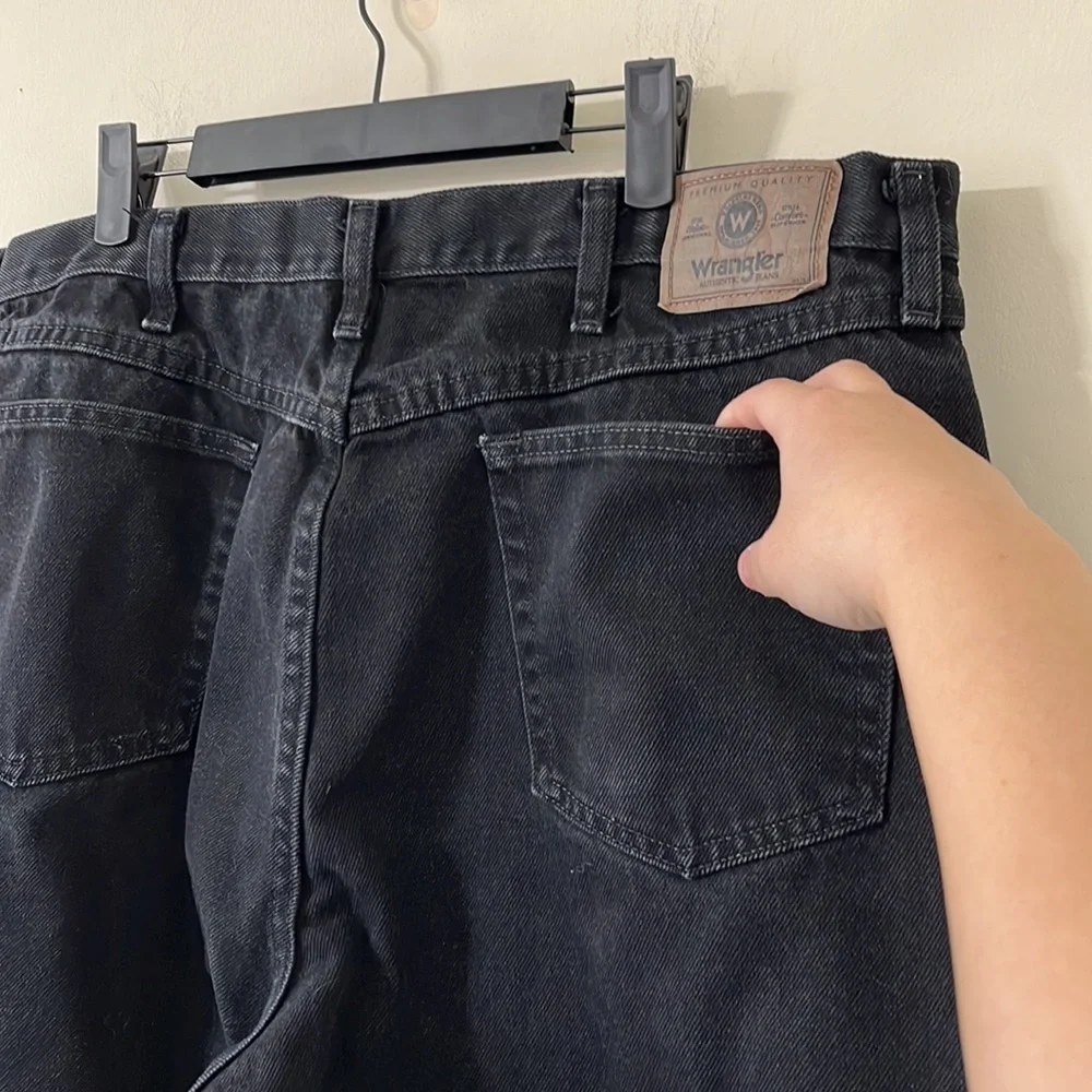 Wrangler Men’s Black Relaxed Fit Denim Jeans Size 40 x 32 - Picture 10 of 11